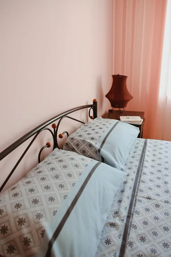 Uneed Rooms 1 - Palace 